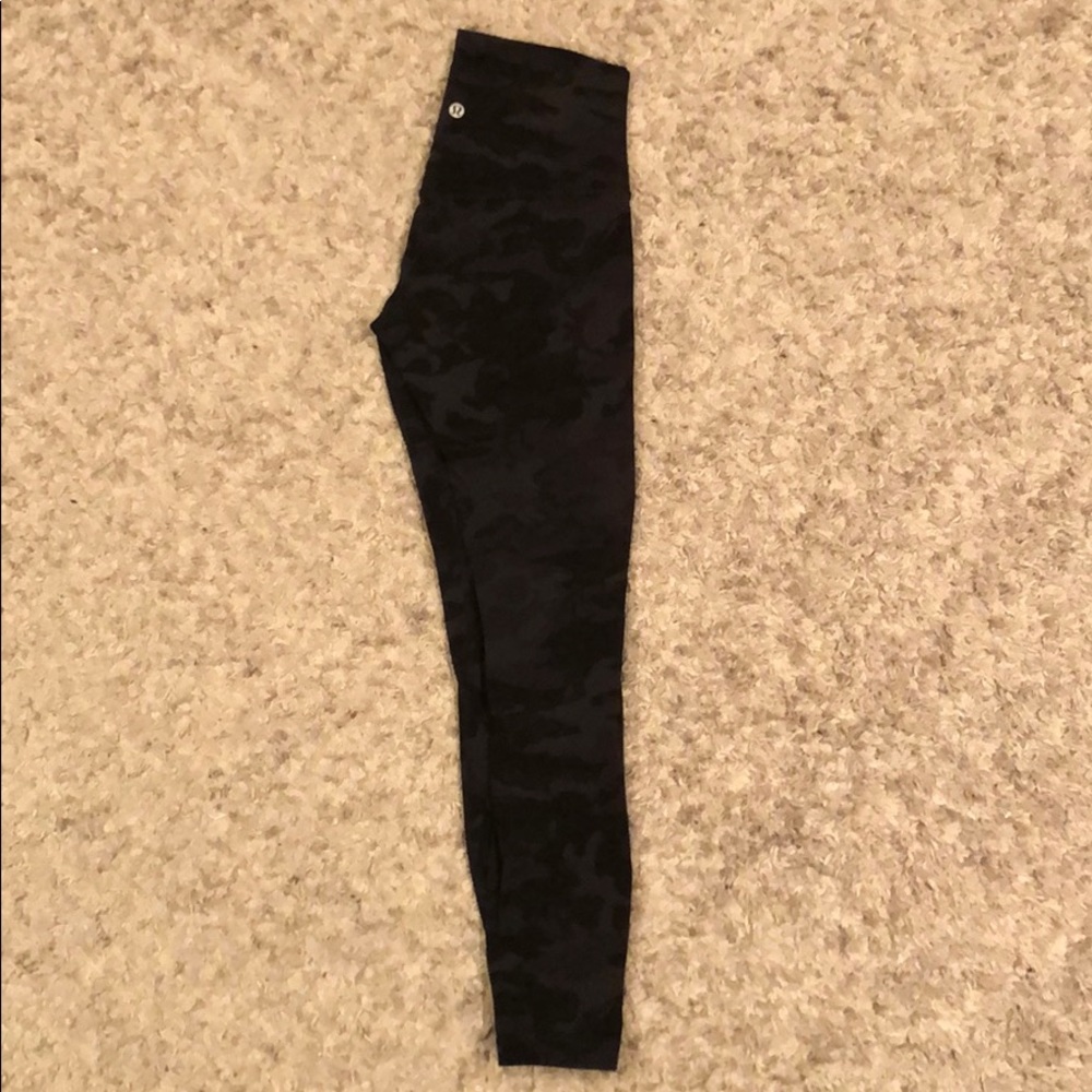 Lululemon Align Leggings 28”- (Gray Camo) (Size 4)